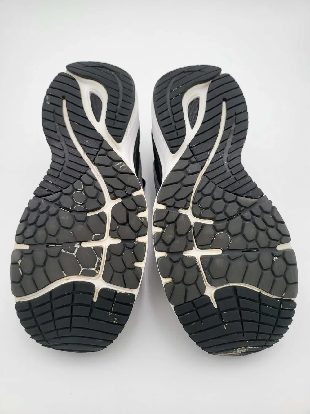 New Balance Womens Black & Gray Running Shoes